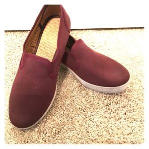 Maians Amelia Slip On Sneakers NWOT
